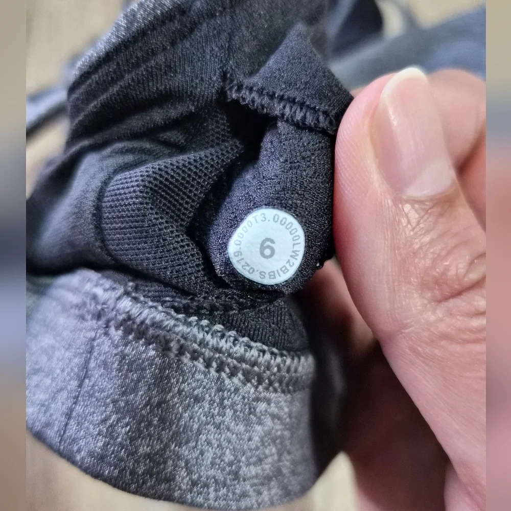 Lululemon Free To Be Serene High Neck Heathered Black Sport Bra Size 6
